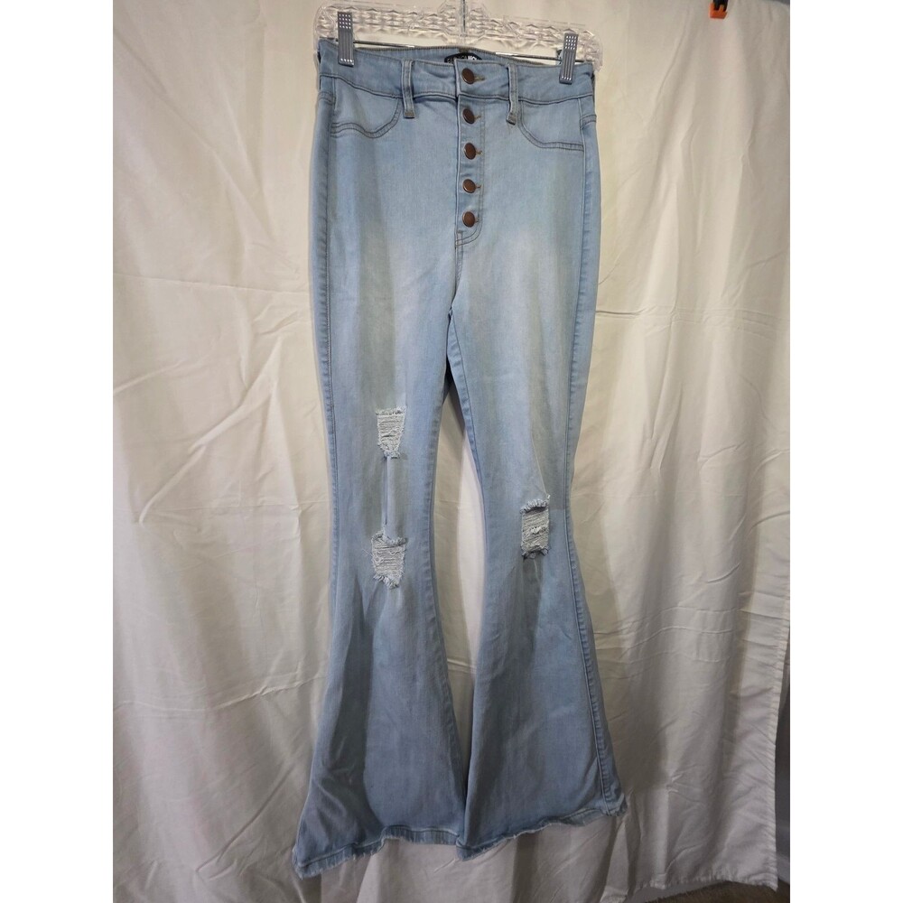 Fashion Nova E005-J1015 Light Wash Flare Jeans Size 9 Juniors High Rise Button